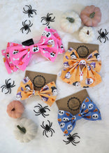 Load image into Gallery viewer, Bow Tie - The BOO Crew