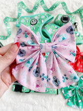 Load image into Gallery viewer, Sailor Bow Tie - Frosted Garden